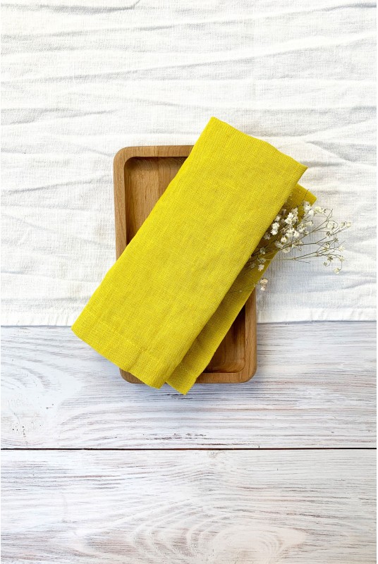 Linen napkins in Yellow