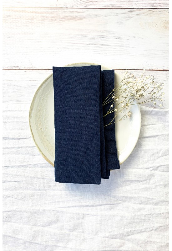 https://www.touchablelinen.com/image/cache/catalog/products/21/Linen-napkins-in-Dark-blue-11-550x800.jpg