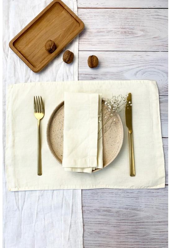 Linen table placemats in Off white
