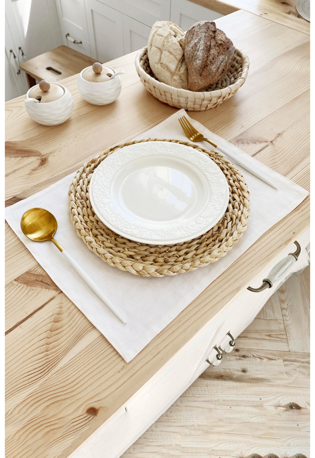 Stylish White Linen Cloth Table Placemats for Dinner, Everyday
