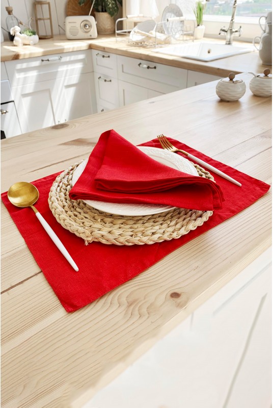 Linen table placemats in Red