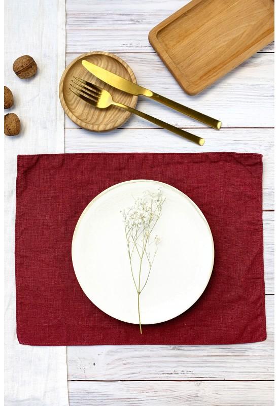 Linen table placemats in Red wine