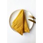 Linen napkins with ruffles