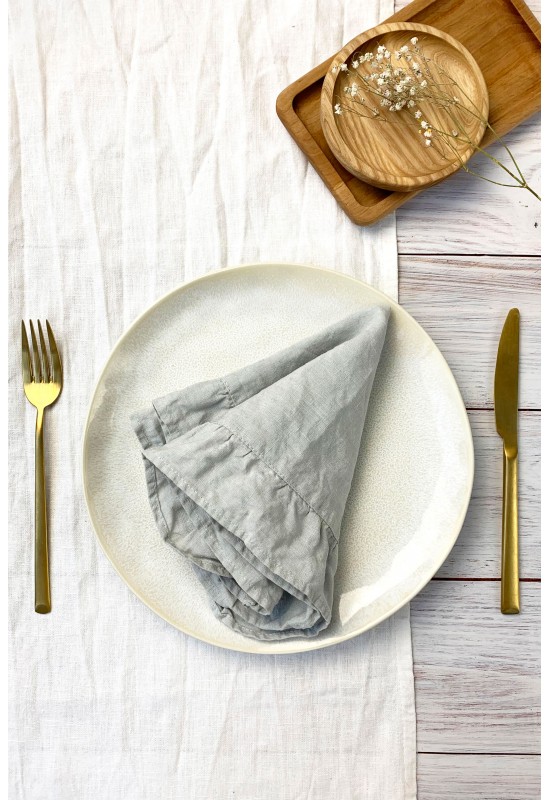 Linen Cloth Napkins with Ruffles