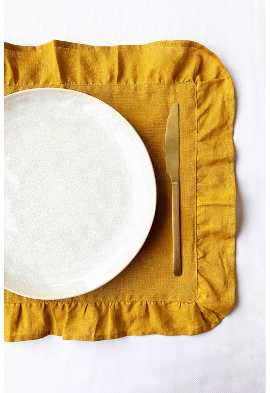 Ruffled Linen Cloth Table Placemats