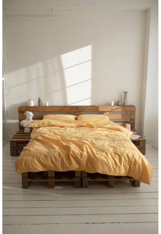 Cotton bedding set in yellow