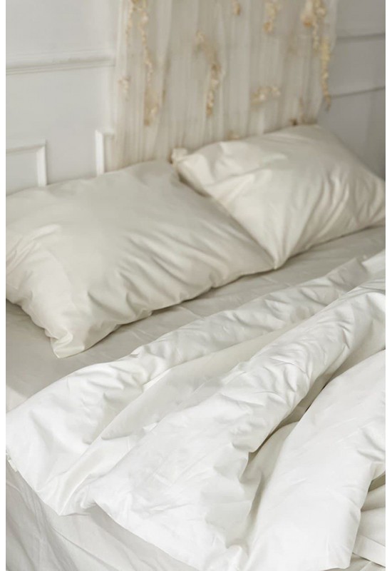 Cotton bedding in Off white