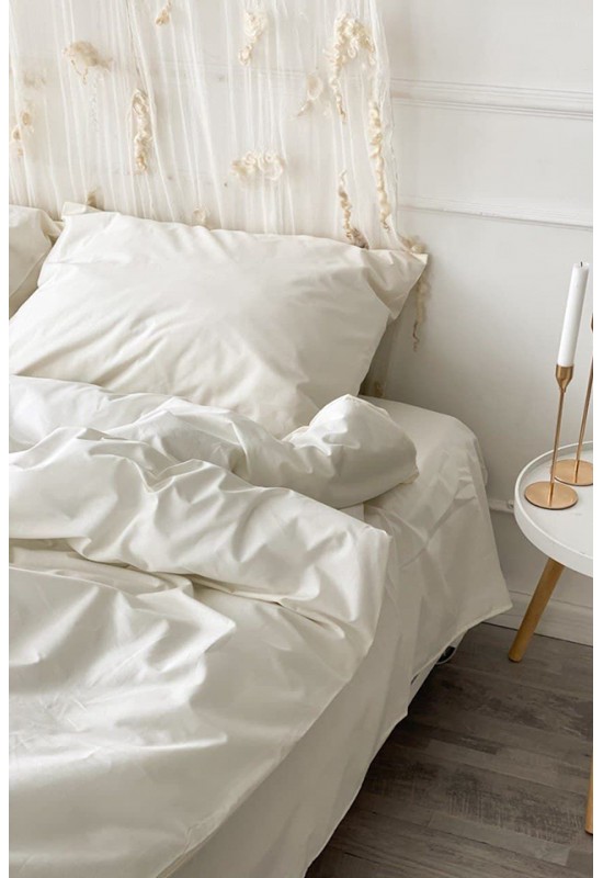 Cotton bedding in Off white