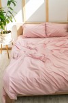 Cotton bedding in Light pink