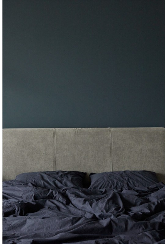 Cotton bedding in Dark blue