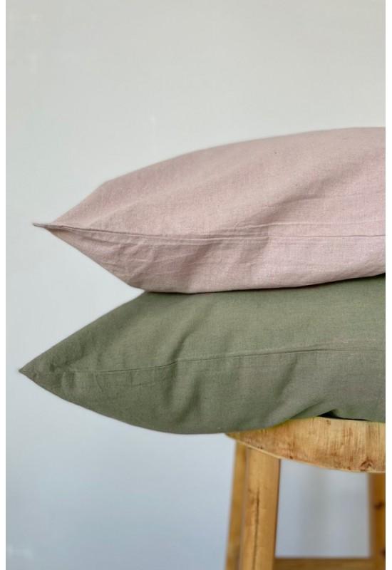 Linen pillowcase with envelope closure 