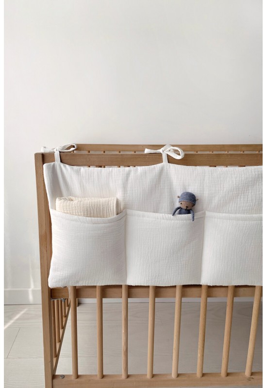Muslin Organizer with Pockets for Nursery Crib Bed