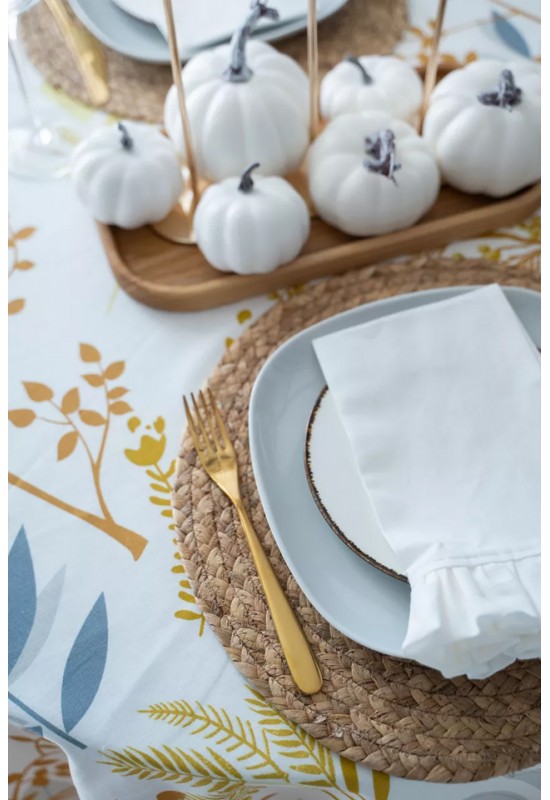 Rectangle Linen Napkins with Ruffles - Elegant Dining Essentials