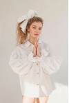 Oversized linen shirt with puffy long sleeves 