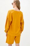 Linen blouse with Puffy long sleeves 
