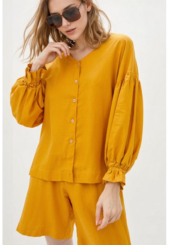 Linen blouse with Puffy long sleeves 